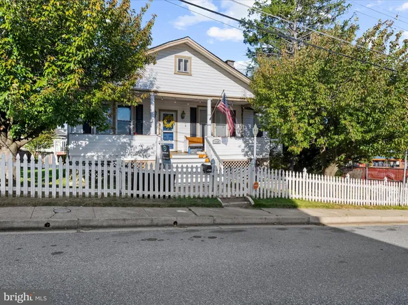 1328 Maple Ave, Halethorpe, MD 21227