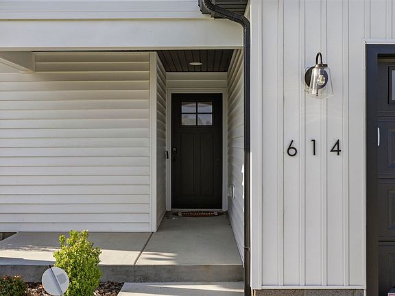 4th image of 614 Lockeland Way