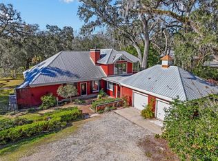 2 Genie Ct, Yankeetown, FL 34498