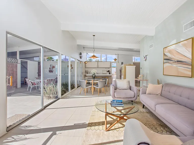 E Spencer Dr — Photo 9