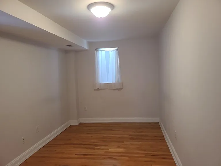 1723 Spruce St #4R — Photo 5