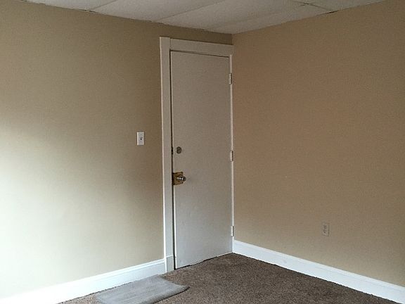 2nd image of 127 E Franklin St APT 3R