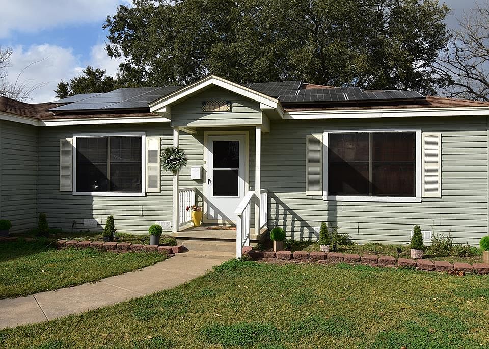 1st image of 3217 13th St