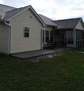 2nd image of 228 Dovetail Cir