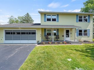 204 Wembridge Dr, East Syracuse, NY 13057