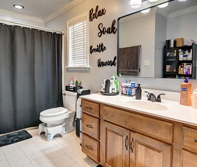 4120 Clay Dr — Photo 16