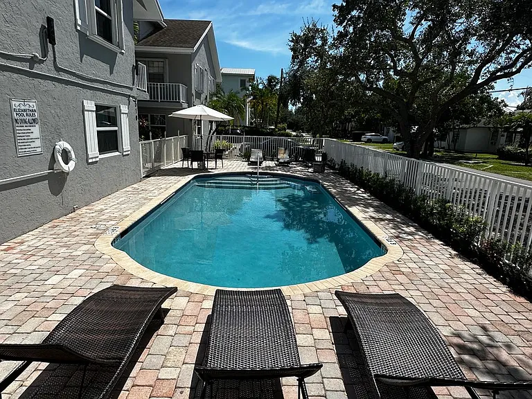 510 NE 17th Ave #206 — Photo 9