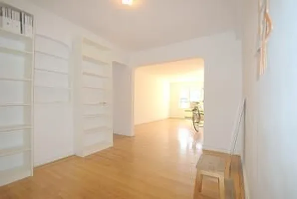 Rented by Century 21 Metropolitan | media 63