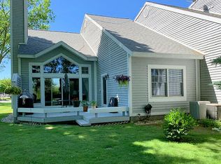 2988 Ridgeview St, Muskegon, MI 49445