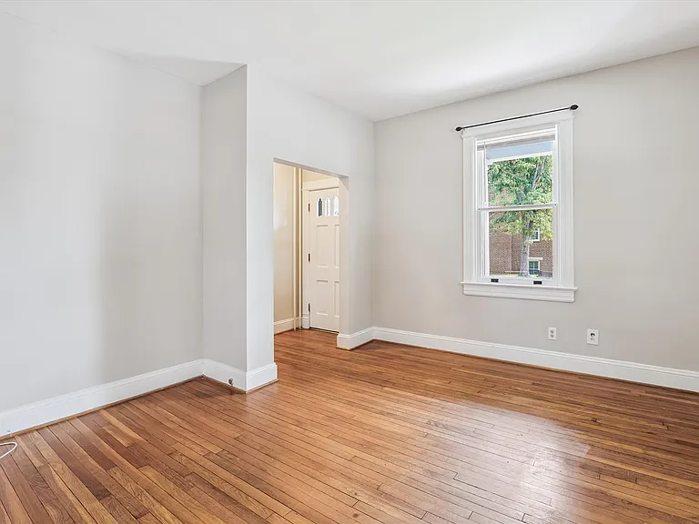 1200 N Cleveland St — Photo 3