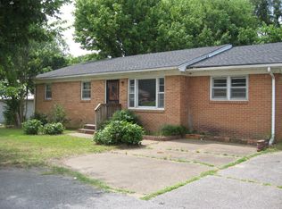 558 Forrest Ave E, Mc Kenzie, TN 38201