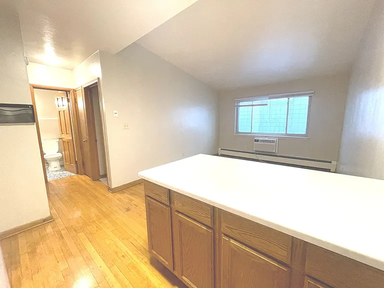 1112 Knapp — Photo 14
