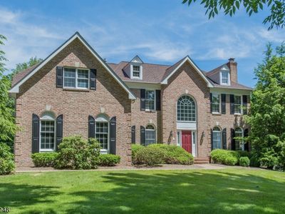 66 Collis Ln, Chester, NJ, 07930
