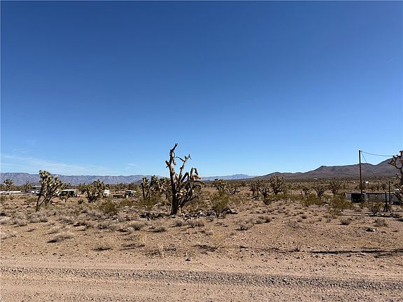 3rd image of 327-05-529 Merry Road