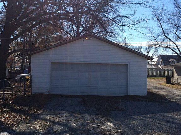 2nd image of 709 N Smelter St