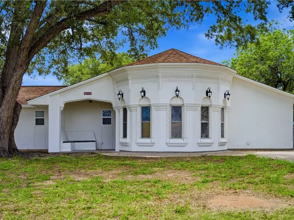 1221 Encino Dr, Pleasanton, TX 78064