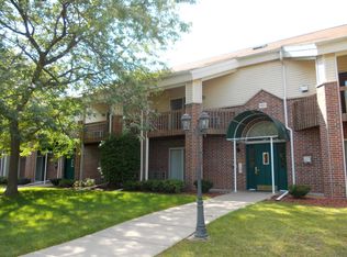 5323 Westport Rd APT 208, Madison, WI 53704