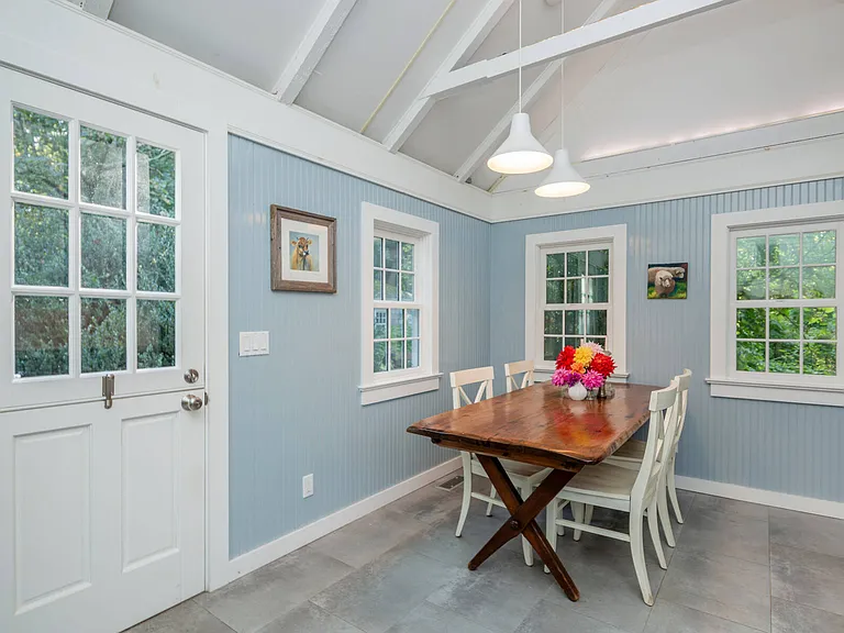 134 Three Mile Harbor Rd — Photo 5