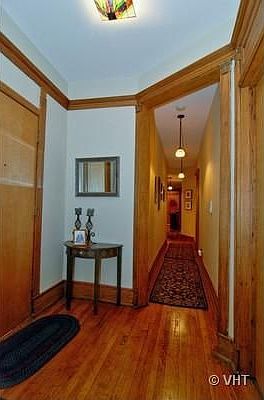 2nd image of 4731 N Kenmore Ave APT 1