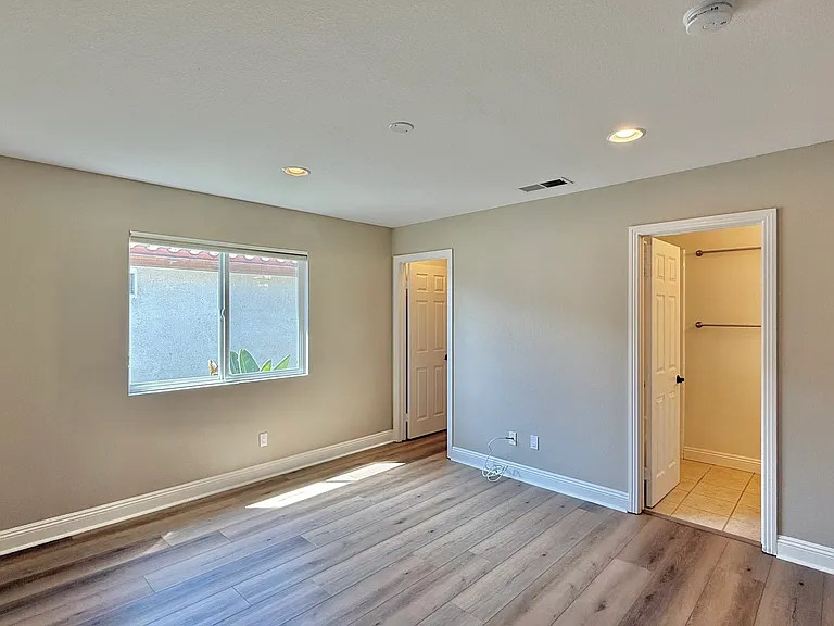 10570 Gaylemont Ln — Photo 48