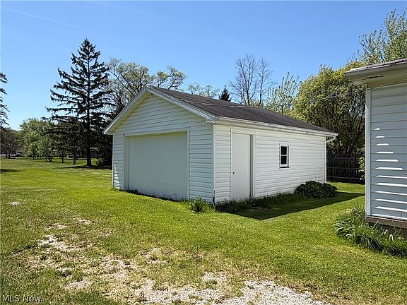 3rd image of 303 W Main St #6
