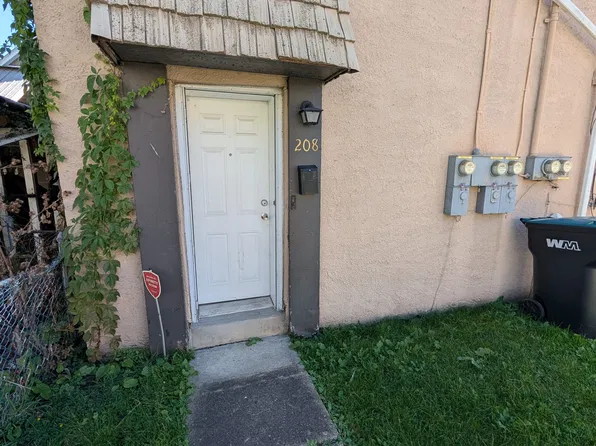 Bridge Street, 701 E 2nd Ave #208, Tarentum, PA 15084