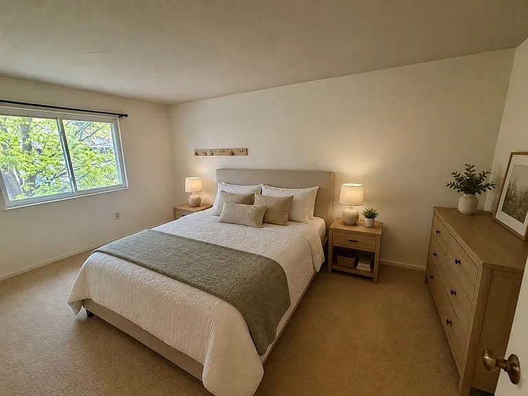 13 Beals Cove Rd #K — Photo 3