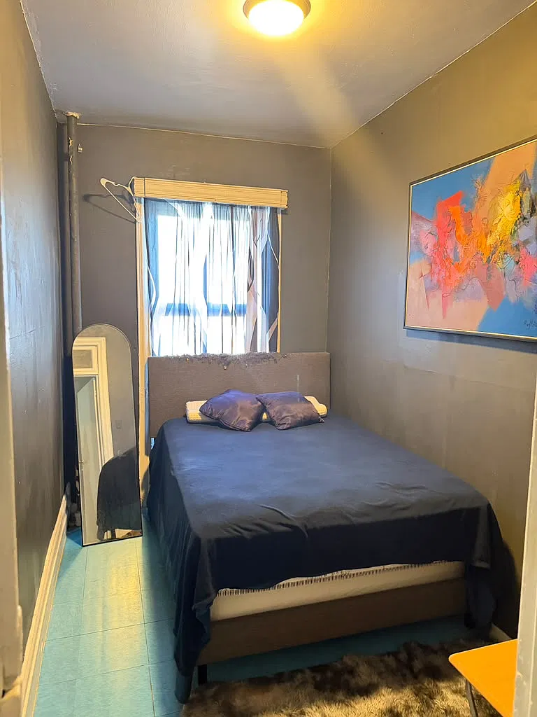 3 bed, $1,000 — Photo 1