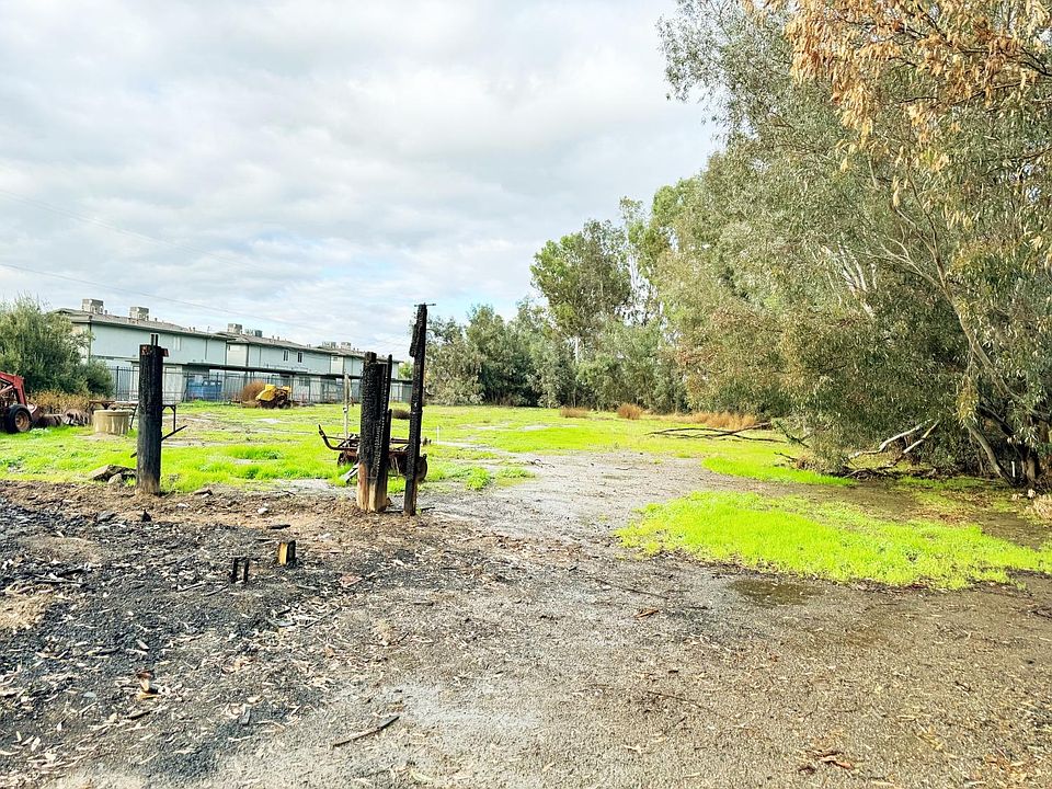 1st image of 1624 Canal Farm Ln