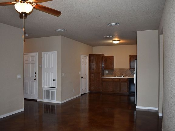 5th image of 101 Stone Canyon Ct APT A