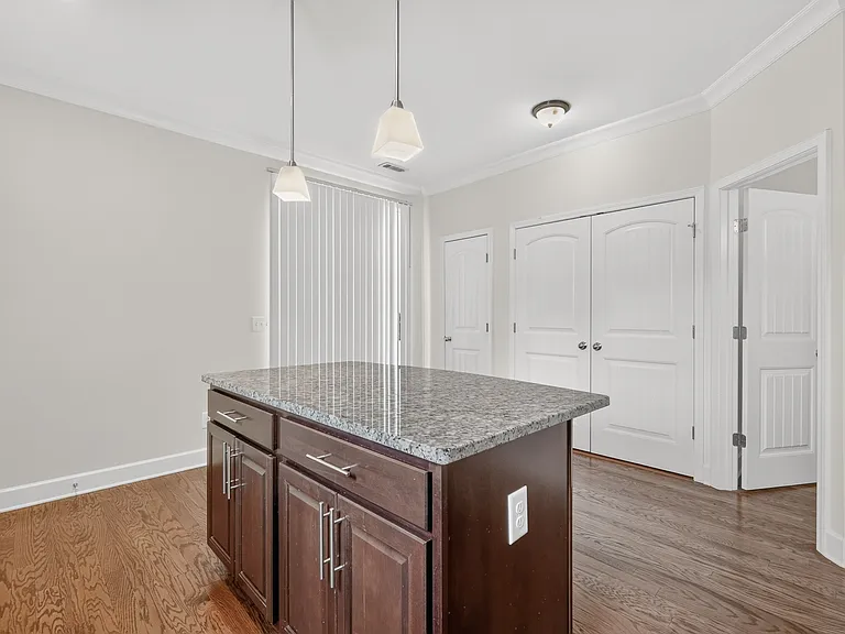 2116D Acklen Ave — Photo 32