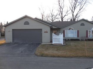1700 Carriage Home Dr APT B, Austin, MN 55912
