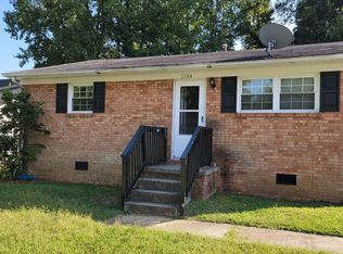 2204 McConnell Rd, Greensboro, NC 27401