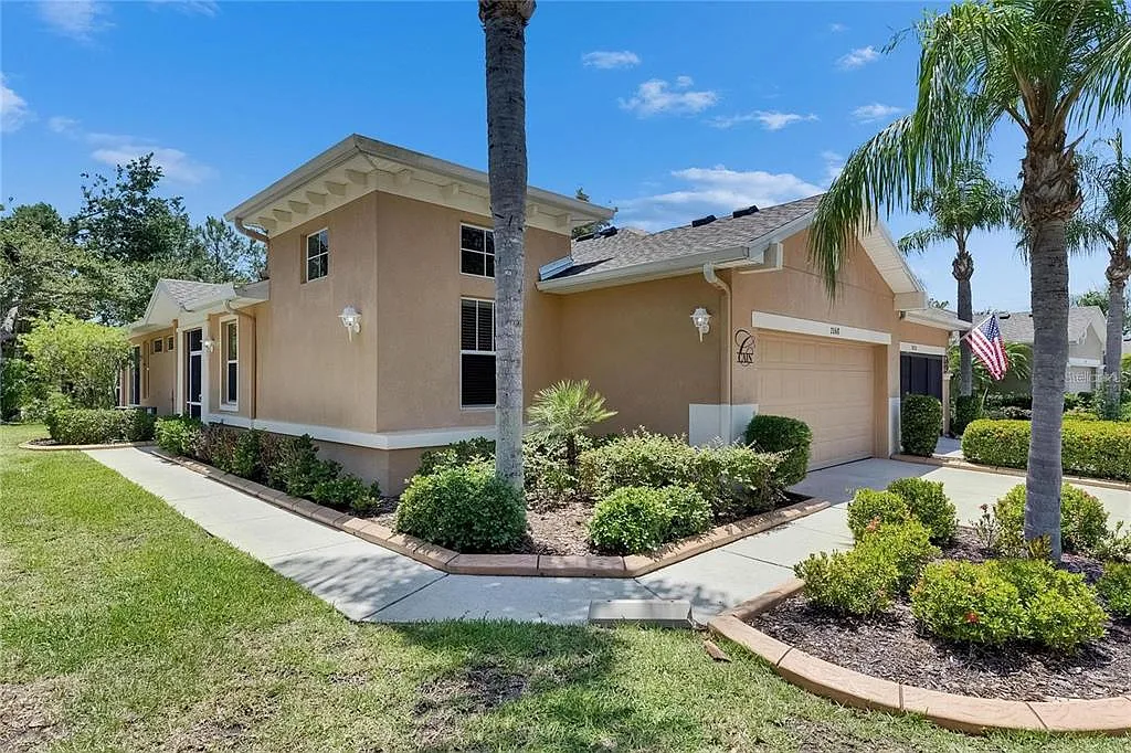 2 bed, 2.0 bath, 1414 sqft, $2,000 — Photo 2