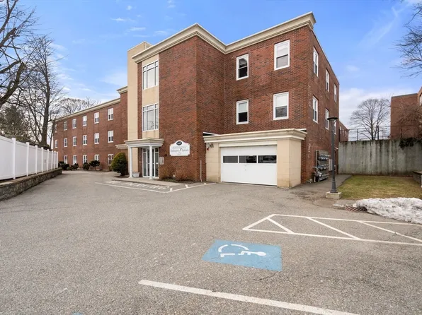 145 Hancock St #307, Braintree, MA 02184