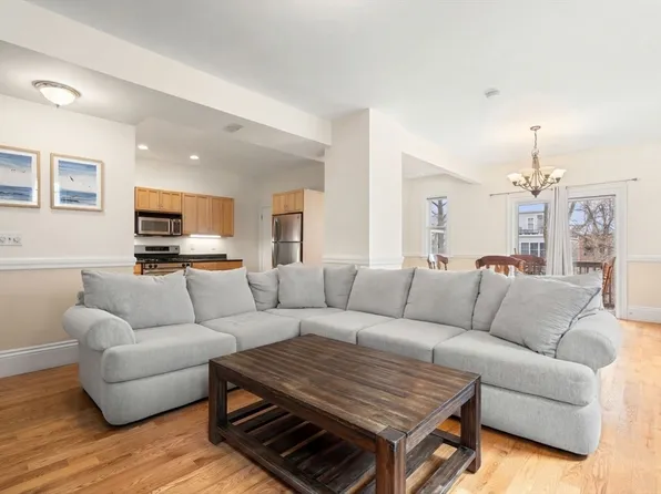 795 E 5th St #2, South Boston, MA 02127