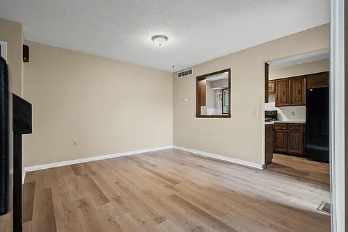 2401 S 50th St #E1 Photo 1