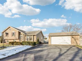730 East Mackinac AVENUE, Oak Creek, WI 53154