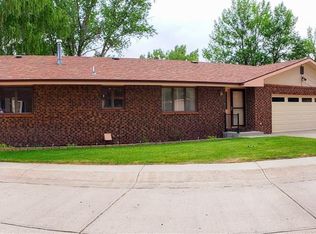 112 Ridge Rd, Torrington, WY 82240