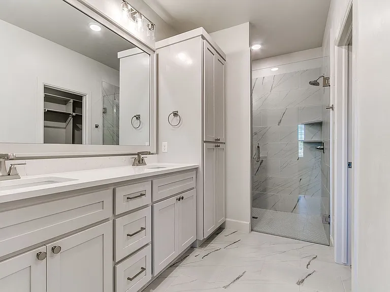 16025 Zamora Ln — Photo 41