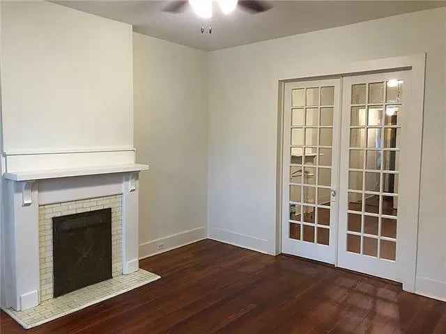 1121 N Galvez St — Photo 7