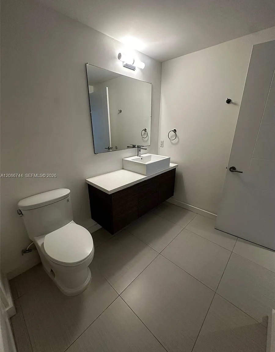 Brickell Ten Condo — Photo 4