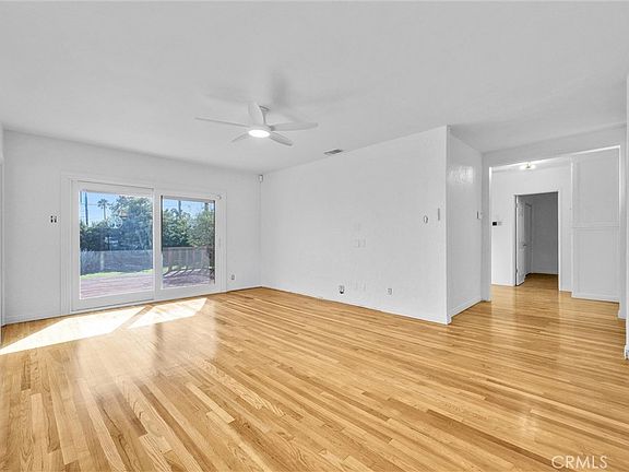 4th image of 6049 Colonial Dr