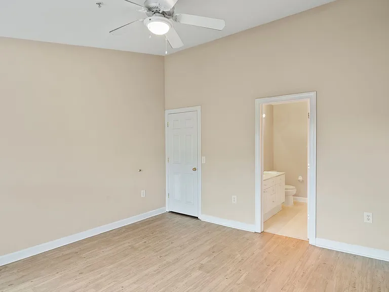 929 Morreene Rd #B31 — Photo 9
