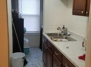 142 Kenyon Ave #2, Pawtucket, RI 02861