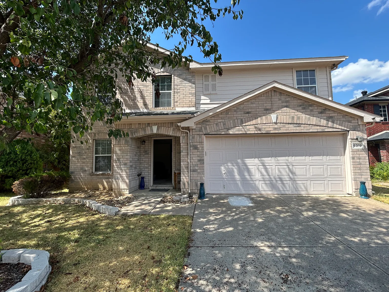4 bed, 2618 sqft, $2,950 — Photo 1