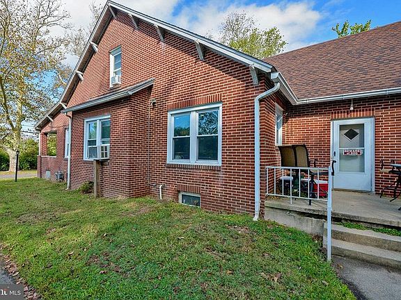 3rd image of 3252 Delsea Dr