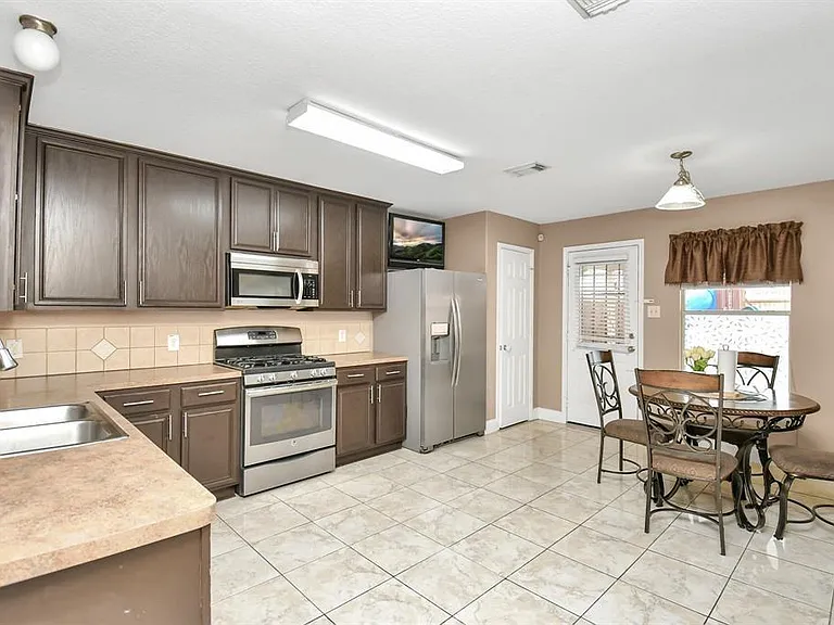 1215 Lavender Shade Ct — Photo 6