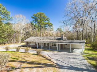 20502 Hill Top Rd, Saucier, MS 39574
