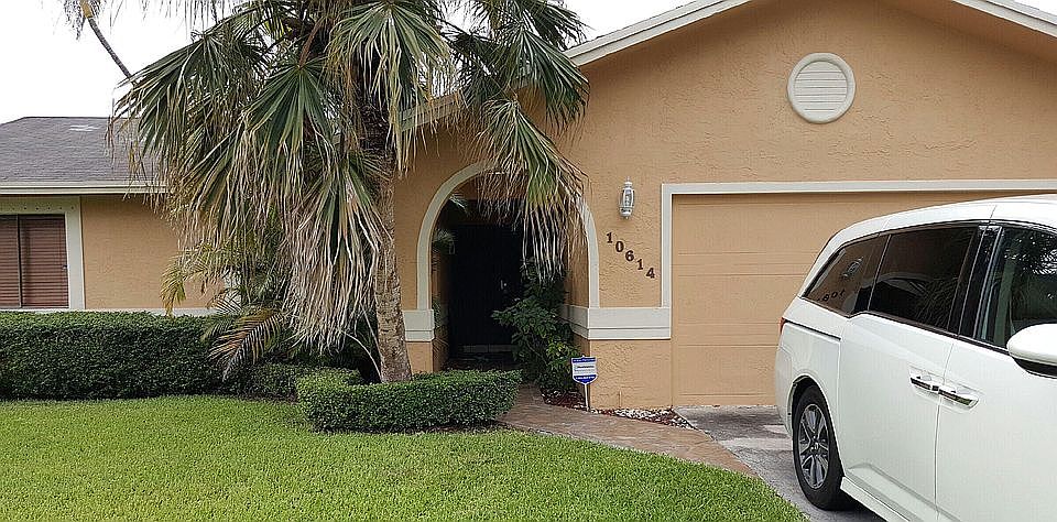 2nd image of 10614 SW 127th Ct